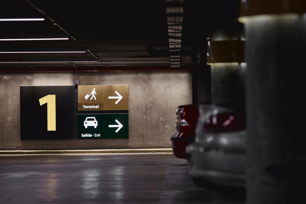 signalétique parking près de Le Puy-en-Velay